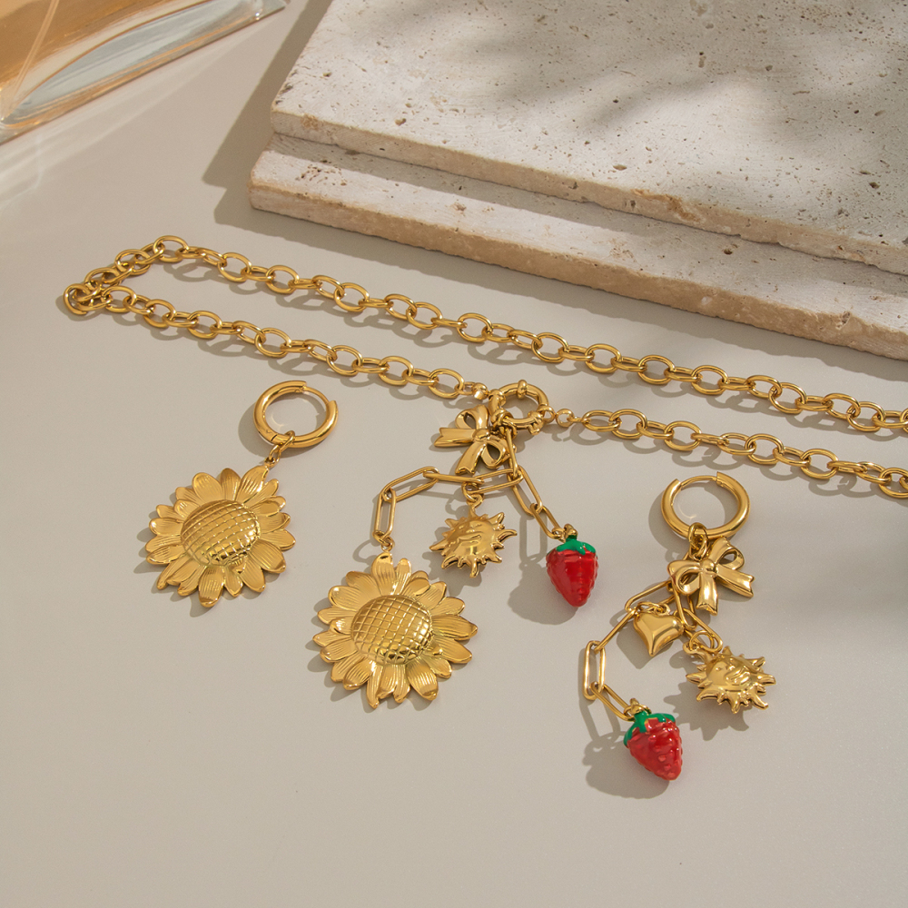 Elegant Gold Plated Sunflower And Strawberry Tassel Earrings And Necklace Set For Girls Romantic And Sweet Jewelry Accessories