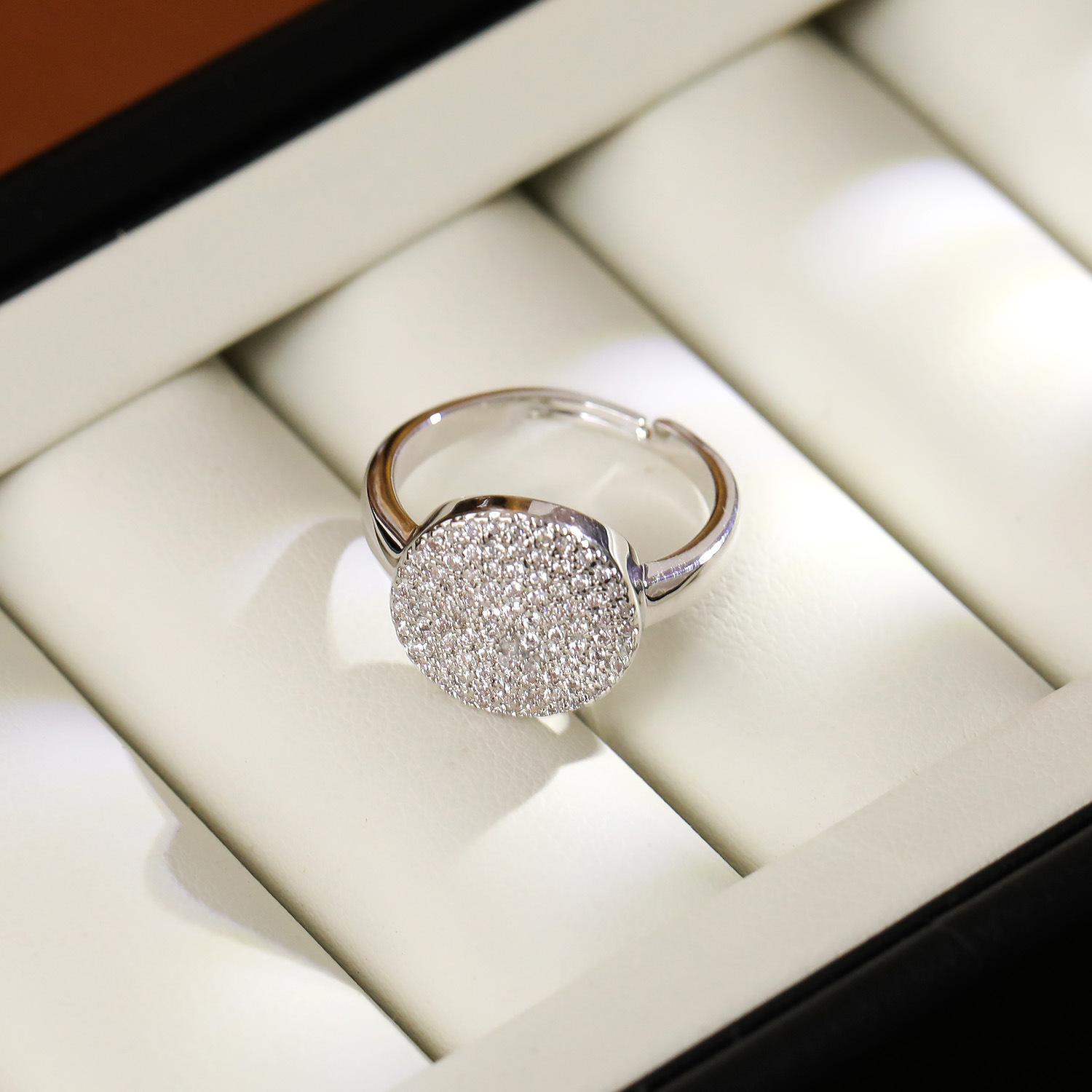 Elegant Silver Ladies Zircon Ring  Fashion Full Face Micro Paved Adjustable Open Hand Ring Simple Style