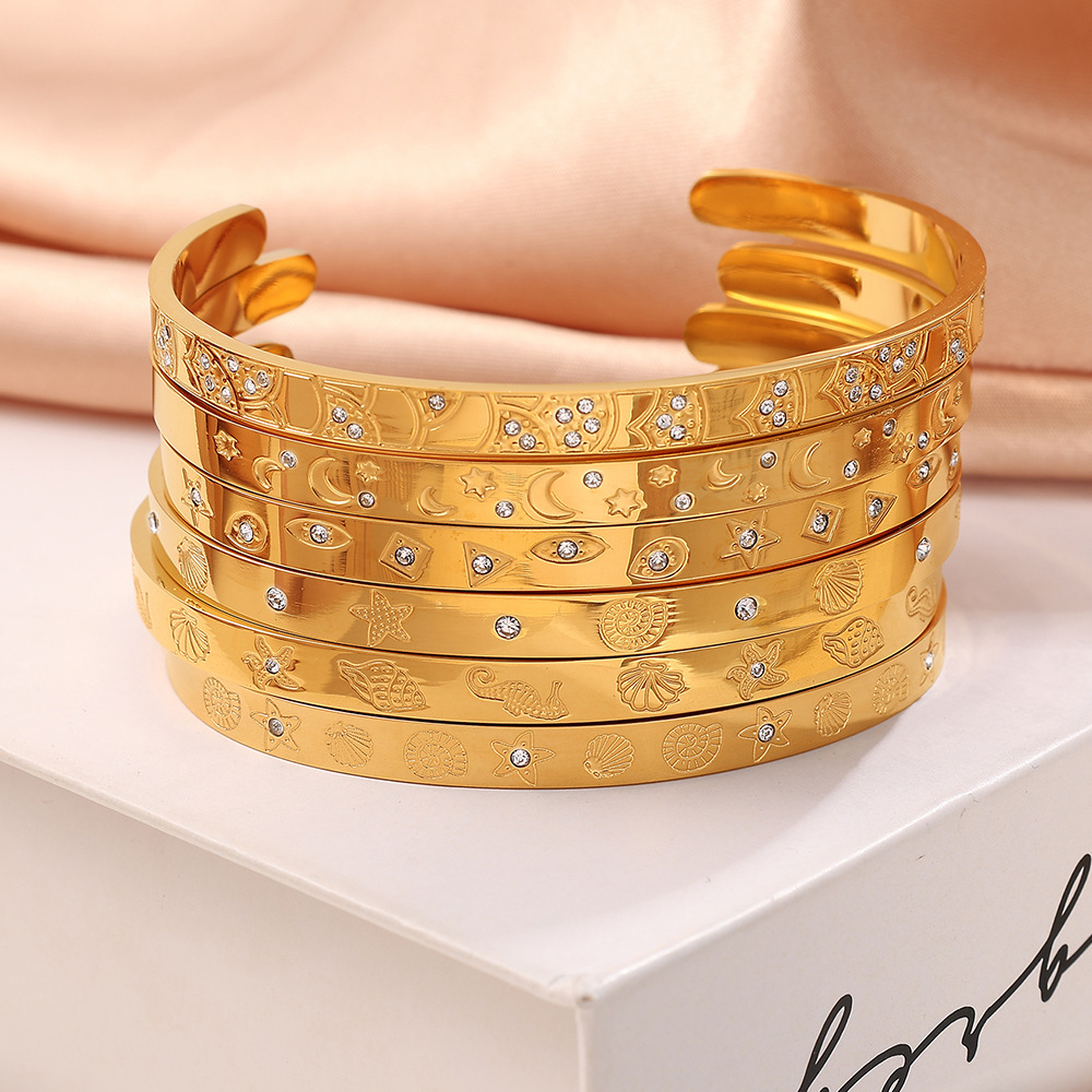 Conch Shell Ocean Animal Star Moon Inlaid With Diamonds 304 Stainless Steel 18K Gold Plated Vacuum Electroplating (Furnace) Women's Bracelet