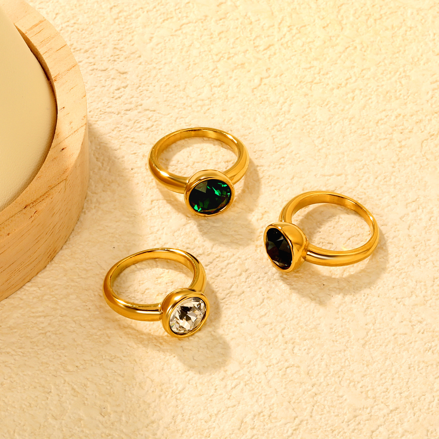 Vintage Green Emerald Round Diamond Ring Stainless Steel 18K Gold Plated Single Ring Jewelry Vintage Style Women's Artistic Style