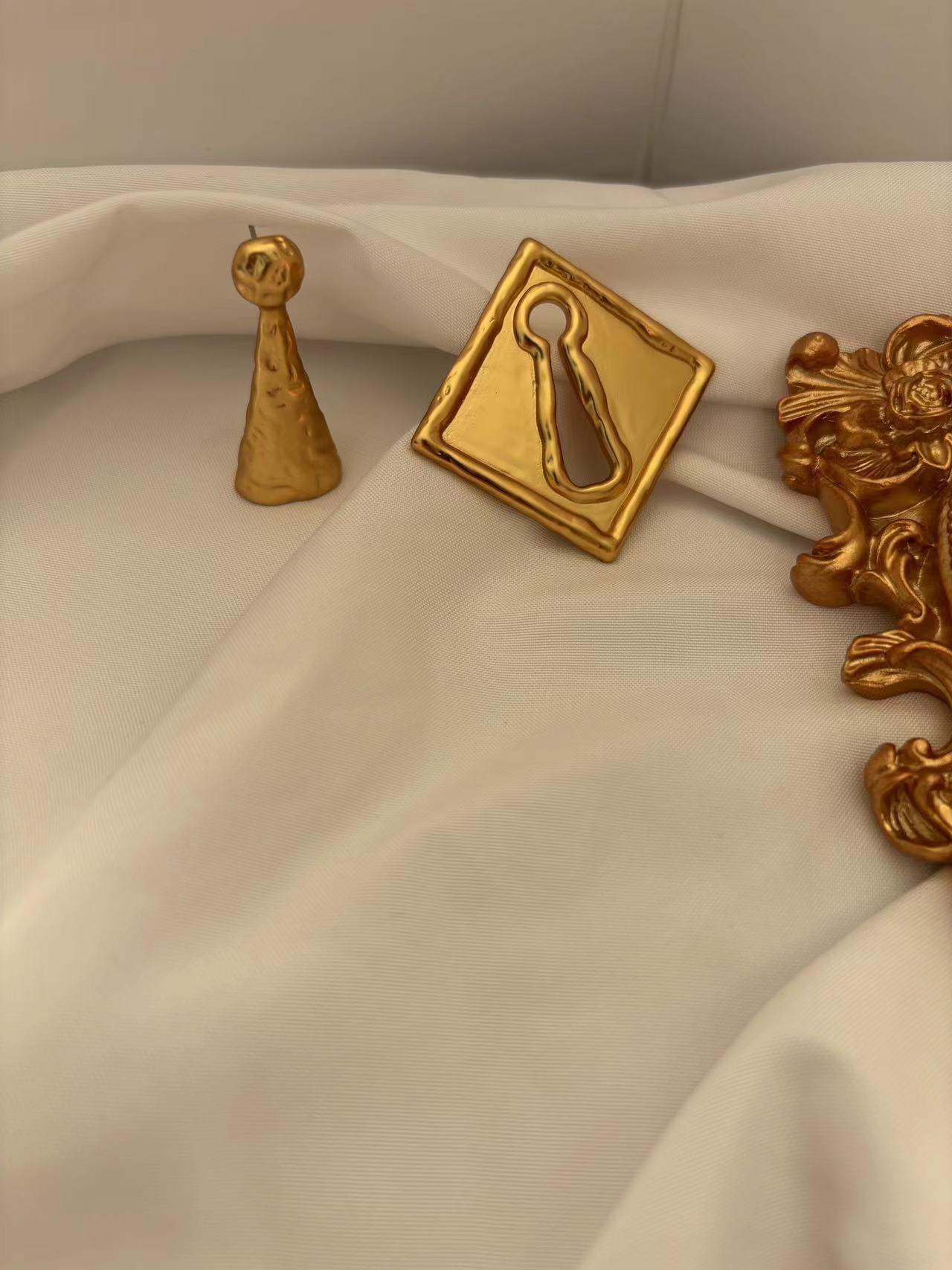 1 Pair Vacation Classic Style Solid Color Copper Ear Studs