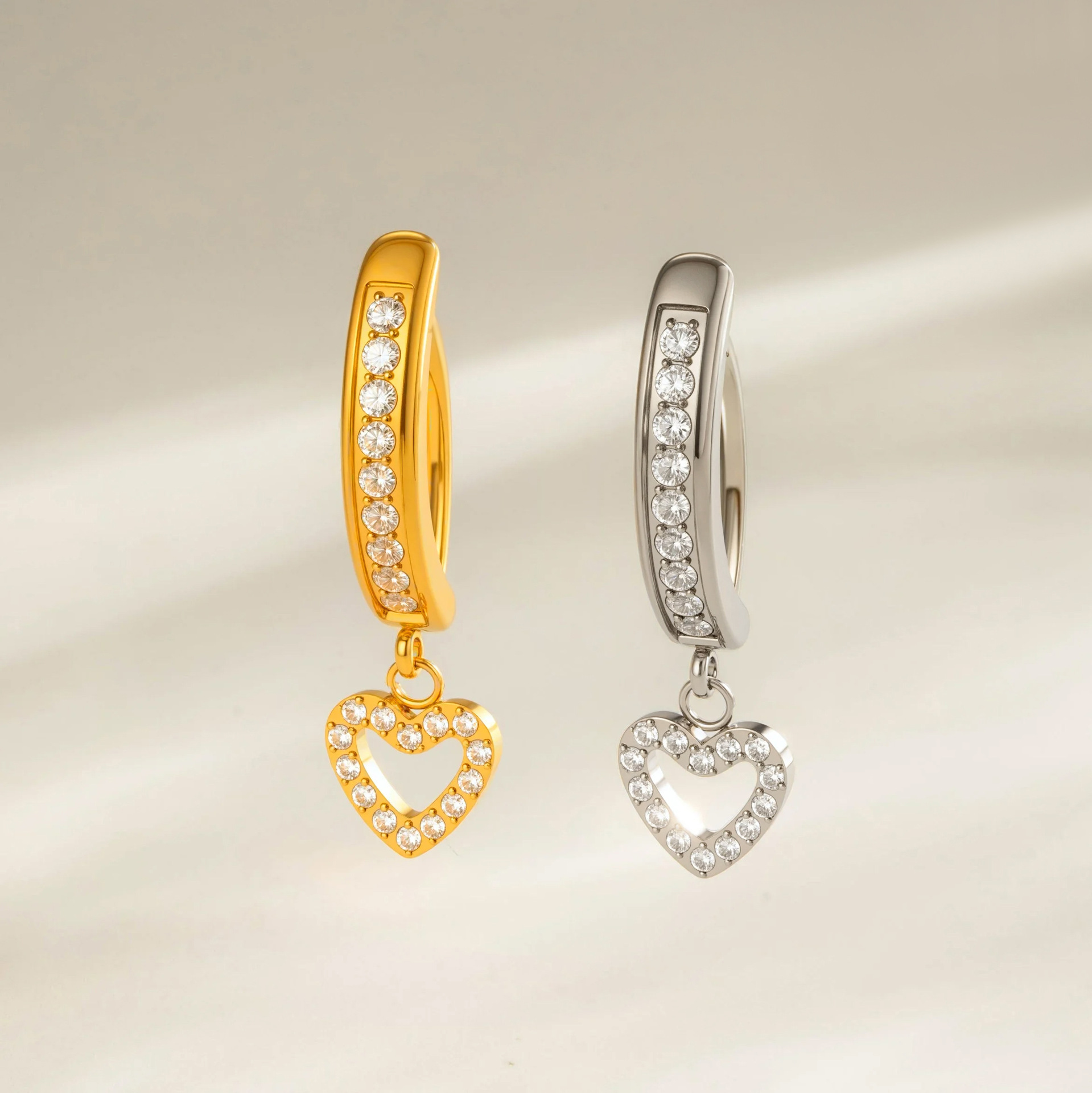 Fashion Hollow Heart-Shaped Titanium Alloy Belly Button Ring Design Sense Belly Piercing Jewelry Women's Fashion Accessories Unisex
