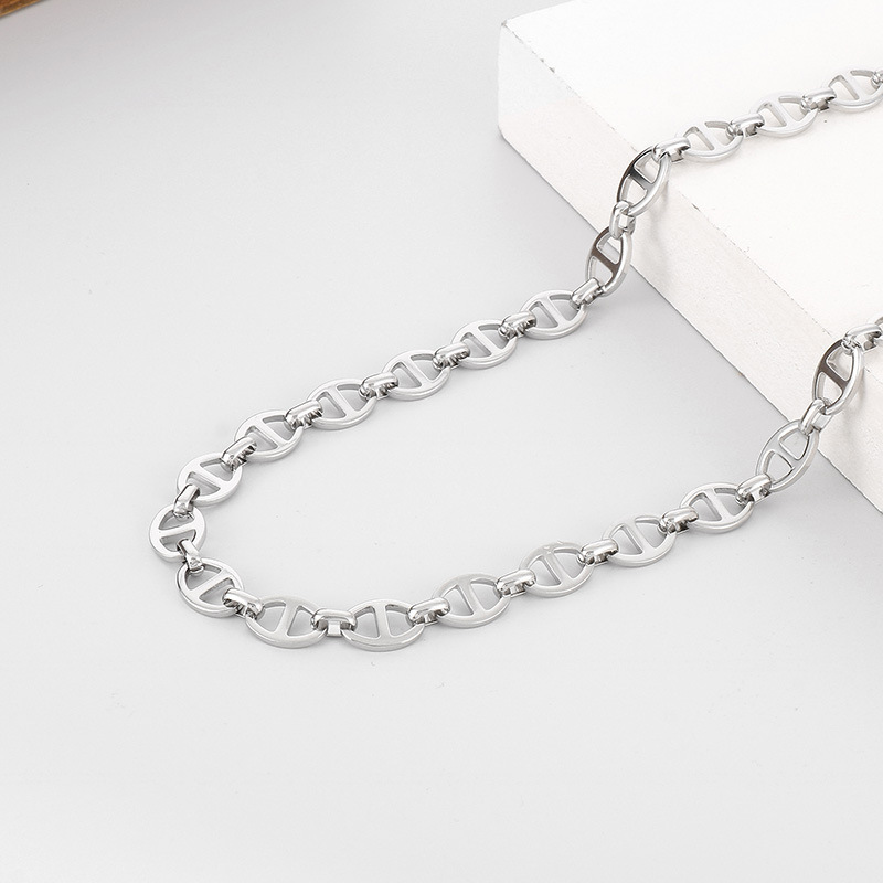 New Stainless Steel Necklace Fashionable Hollow Pig Nose Titanium Steel Bracelet Unisex Polished Craft Animal Zodiac Design