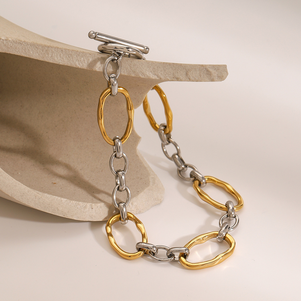 Classic Style Geometric 304 Stainless Steel Bracelets In Bulk