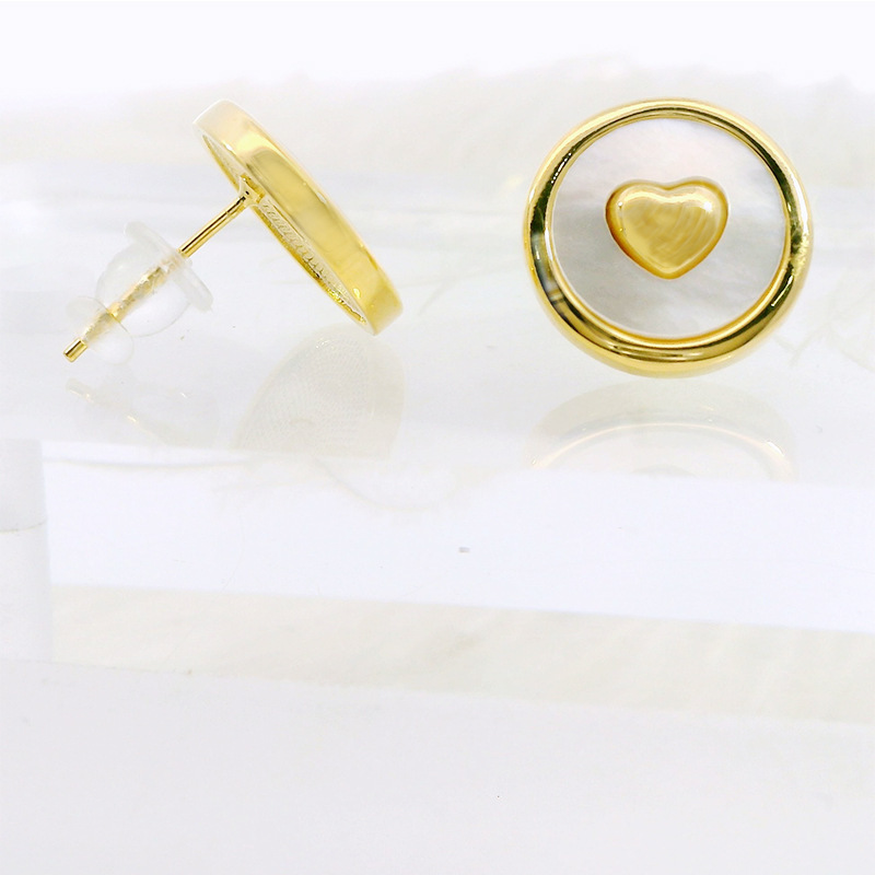 Fashionable Round Shell Earrings For Women 18K Gold Heart Design Luxury Style Geometric Pattern Copper Jewelry Accessories