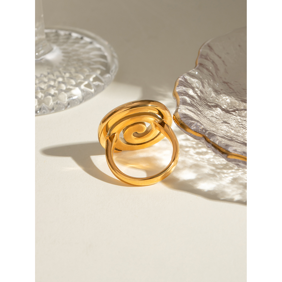 304 Stainless Steel Spiral Stripe PVD Coated 18K Real Gold Plated Simple Style Classic Style Gold Anxiety Ring