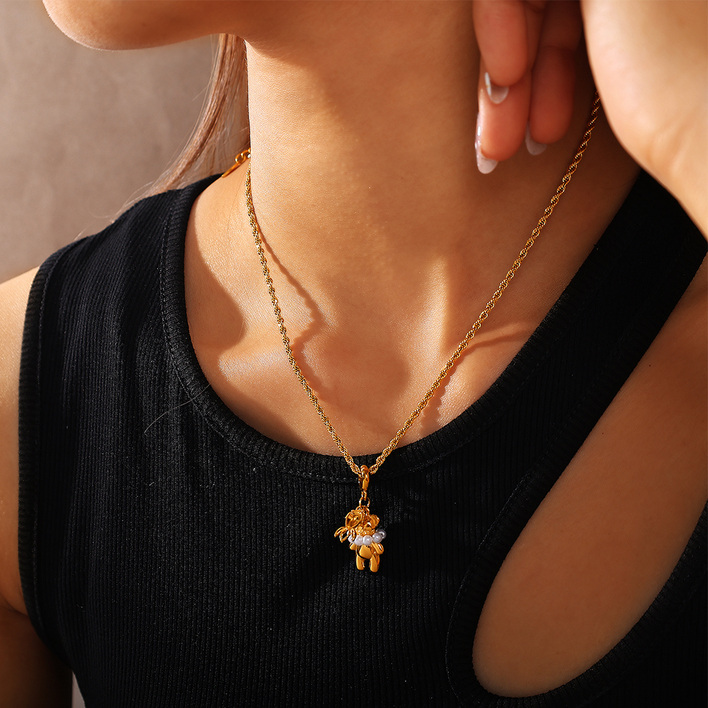 New Fashion Light Luxury Bear Pearl DIY Pendant Necklace Stainless Steel 18K Gold Plated Versatile Necklace