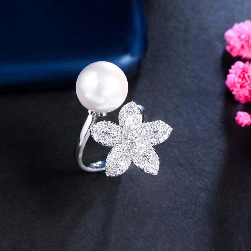 1 Piece Copper Section Open Ring Inlaid Cubic Zirconia Pearl Fashion Cute Ring Opening Adjustable Size Flower Shape Party Wedding Jewelry Suitable For Women Wedding Or Party Wear (Factory Wholesale)