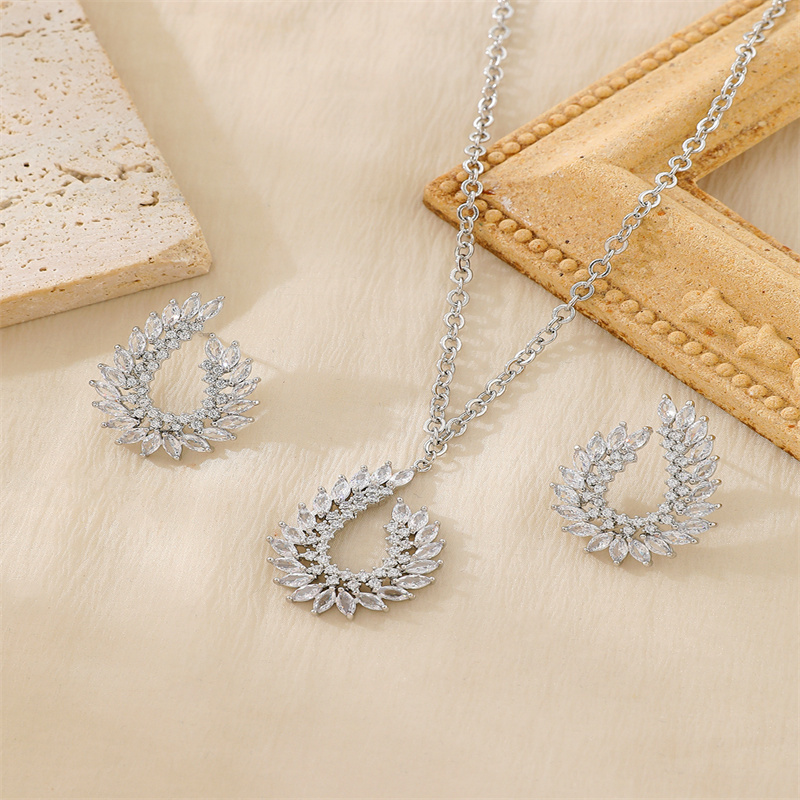 1 Copper Bracelet Fashion Yellow Zircon Inlaid Triangle Tennis Bracelet Suitable For Women Anniversary Jewelry Accessories Gift