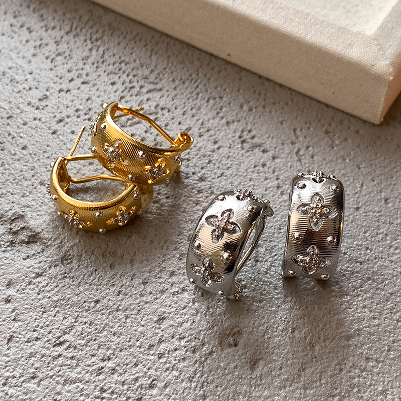 Solid Color Copper Classic Style Ear Studs