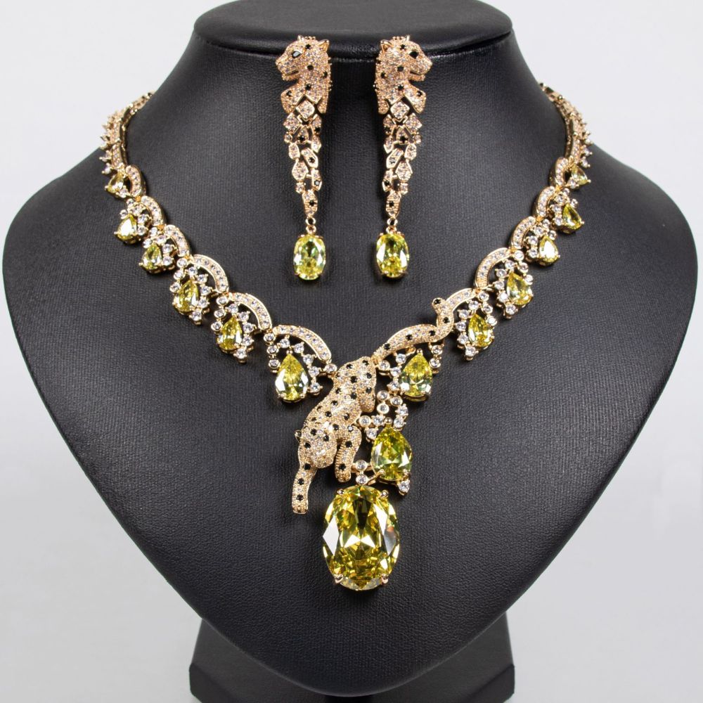 Exaggerated Leopard Zircon Jewelry Necklace Set Fashionable Personality Match All Dresses Evening Party Accessory Copper Material