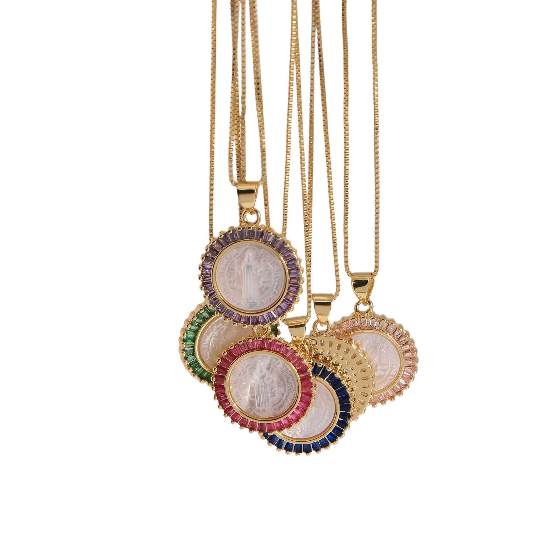 French Style 18K Gold Plated Shell Necklace Ladies Micro Inlaid Zircon White Shell Jewelry Accessories