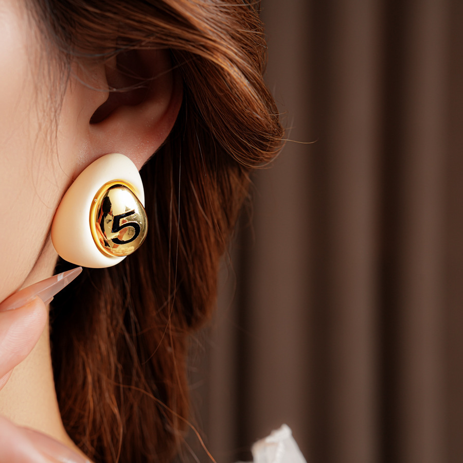 Gold Plated Digital Drop Earrings Vintage Versatile Fashionable Women's Stud Earrings Letter/Text Pattern Waterdrop Design