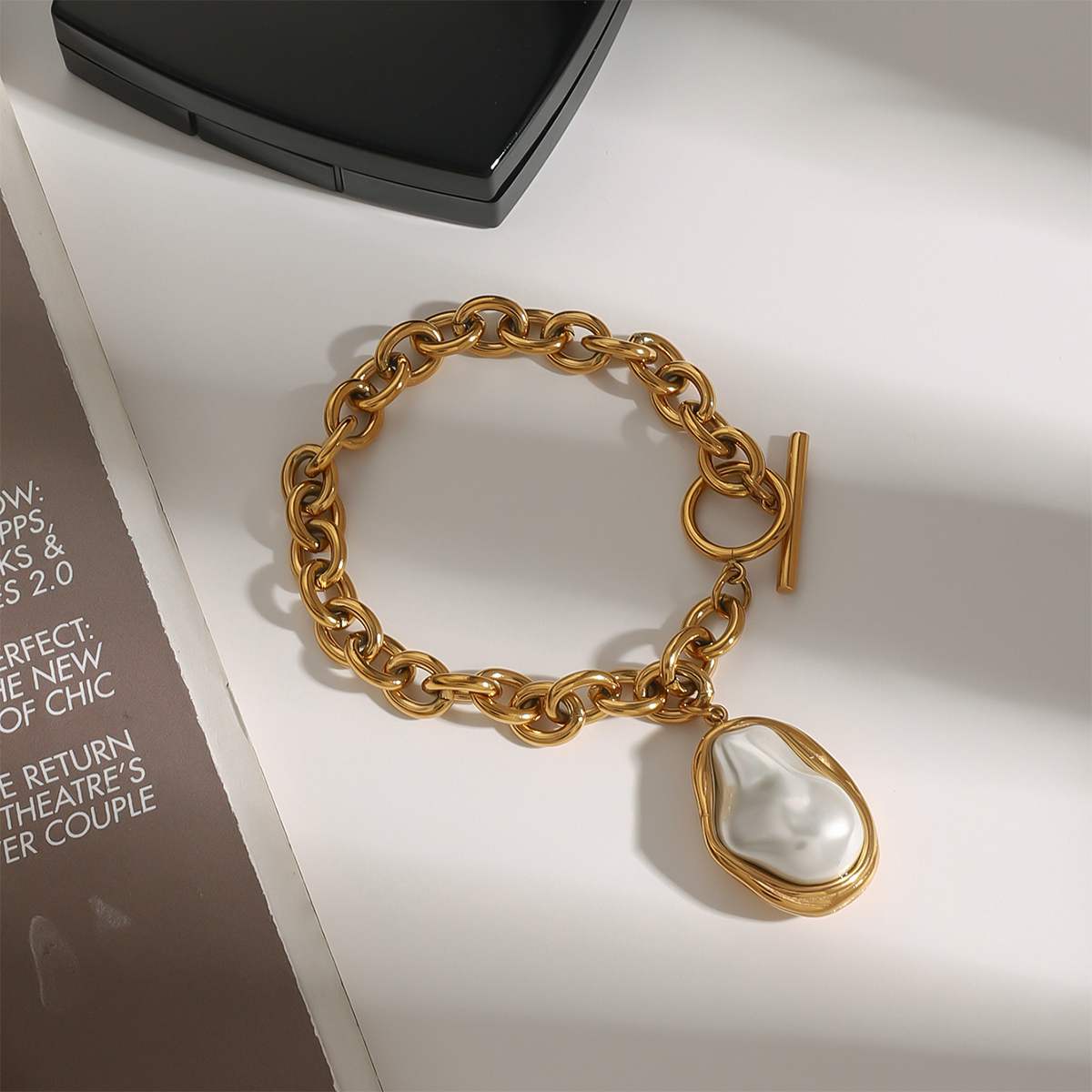 Women's 304 Stainless Steel Cable Chain PVD Coated 18K Gold Plated Toggle Inlay Irregular Pearl Bracelets Imitation Pearl Jewelry