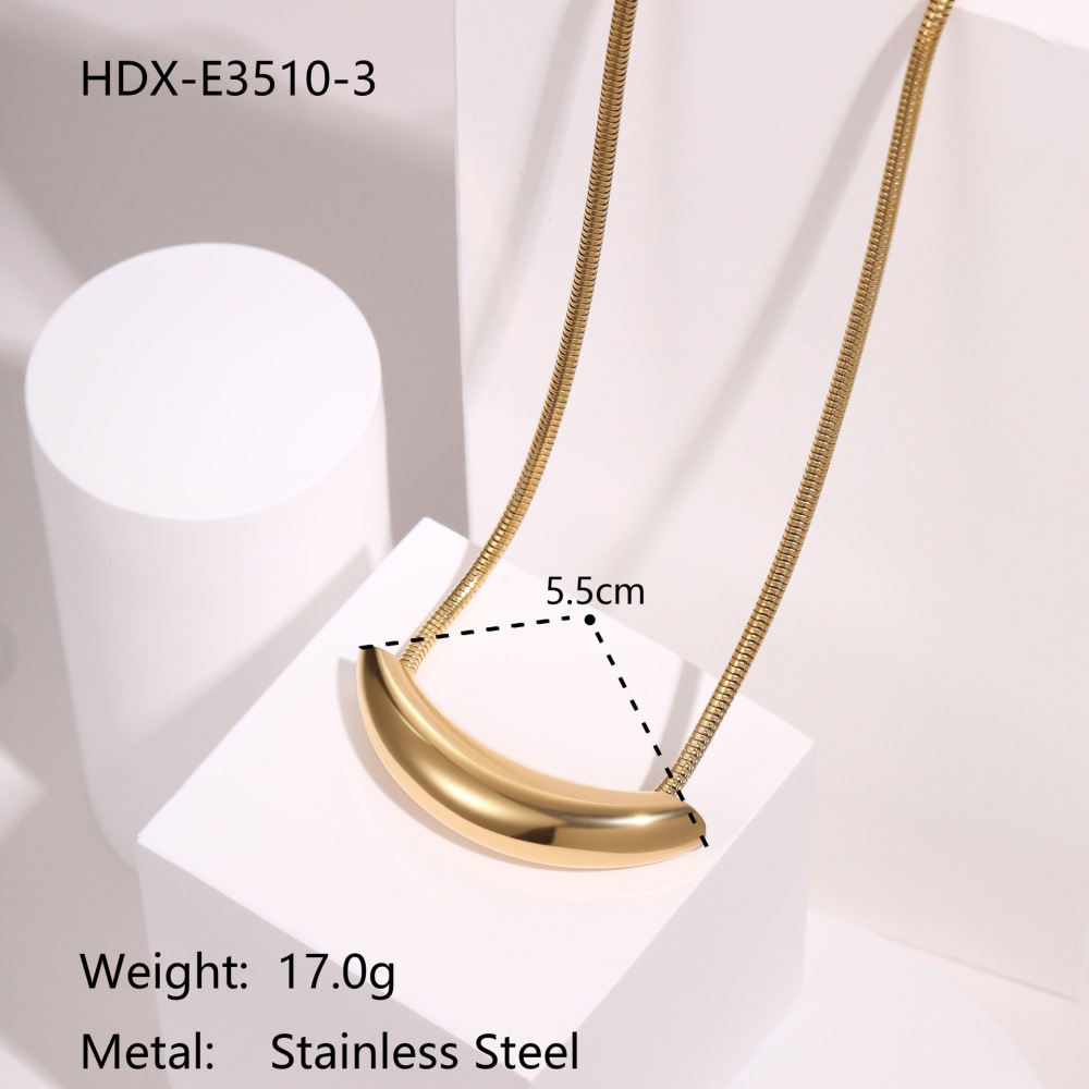 Fashionable Exaggerated Star Geometric Pendant Stainless Steel Necklace Plated 18K Real Gold Round Snake Chain Luxury Jewelry