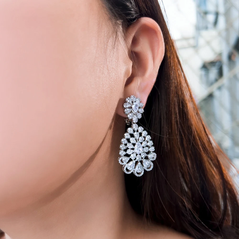 Fashion White Cubic Zirconia Clip-On Earrings Suitable For Wedding Party Bride Long Dangling Non-Pierced Earrings For Women