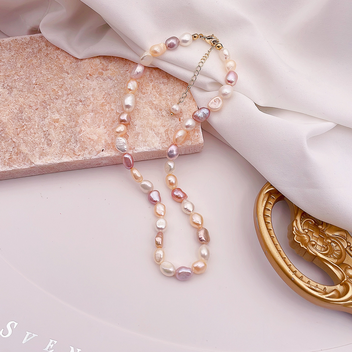 Retro Irregular Baroque Pearl Necklace Natural Freshwater Pearl Women's New Fashion Pearl Clavicle Chain Geometric Pattern