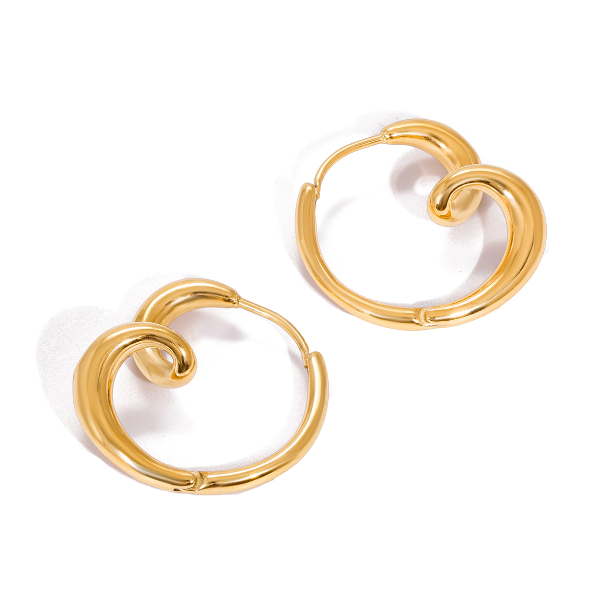 Women's Classic Style 18K Gold 304 Stainless Steel Linear Wrapped Heart Earrings Pair 18K Real Gold Vacuum Electroplating (In Furnace) Geometric Asymmetric Waterproof Non-Fading Earrings For Women Christmas