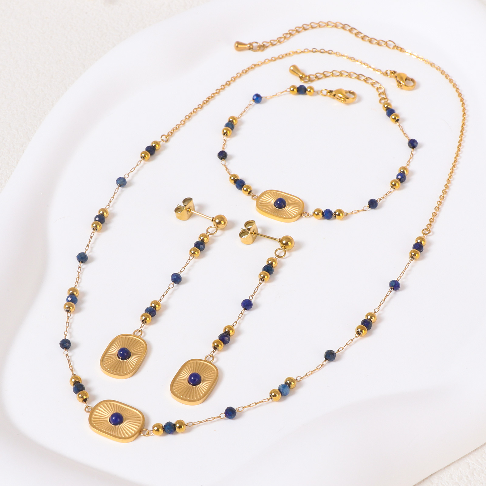 Vintage Stainless Steel Necklace Set For Women, Non-Fading Summer Trendy Geometric Pattern Titanium Steel Jewelry Set Accessories