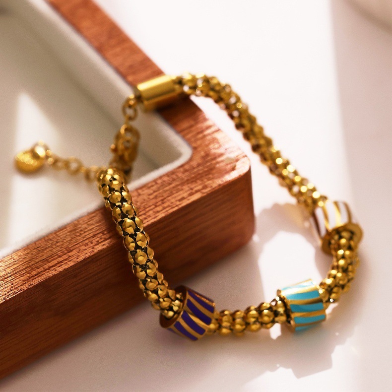 Titanium Steel Twisted Geometric Shape Bracelet Ladies Minimalist Stainless Steel Jewelry Accessories