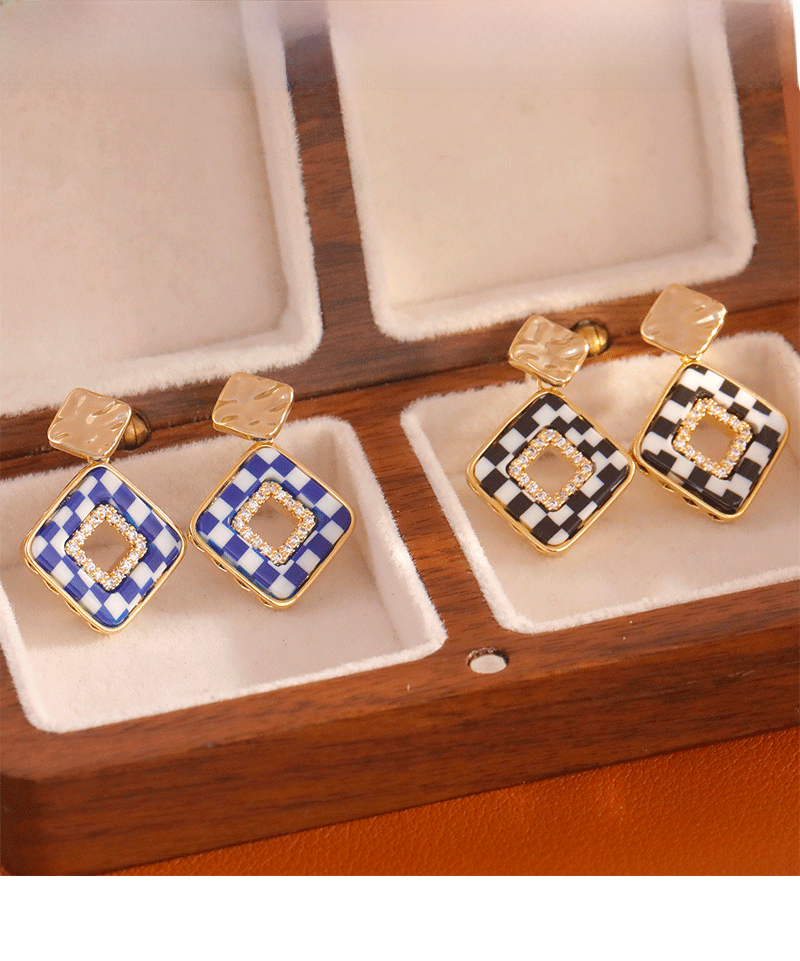 Fashionable Personality Chessboard Pattern Earrings Trendy Design Sense High-End Feelings Popular Internet Red Dangle Earrings