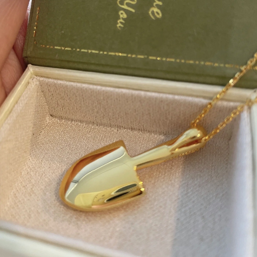 Vintage Gold Geometric Pattern Shovel Necklace For Women Daily Wear Inlaid With Diamonds Versatile Collarbone Chain High-end Fashion Jewelry