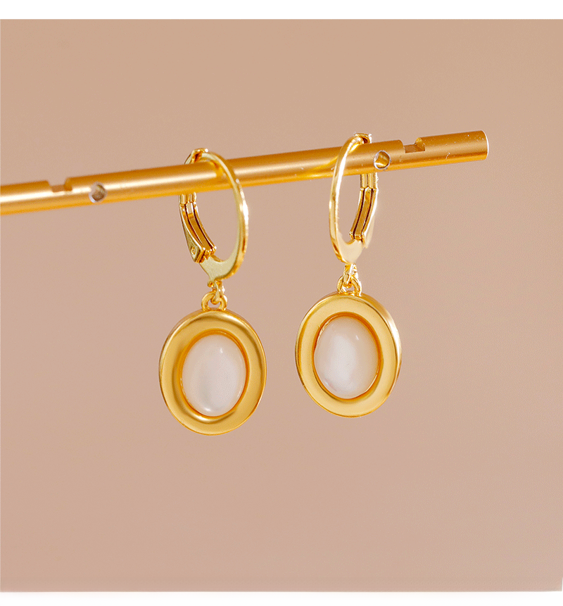 French Vintage Shell Earrings Women Summer High-End Lightweight Luxury Trendy Fashionable Jewelry Accessories