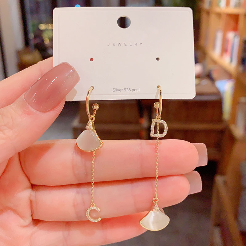 Asymmetric Cat's Eye Stone Earrings Long Women's Elegant Fashion Trend  Geometric Pattern 925 Silver Needle Copper Plated Real Gold