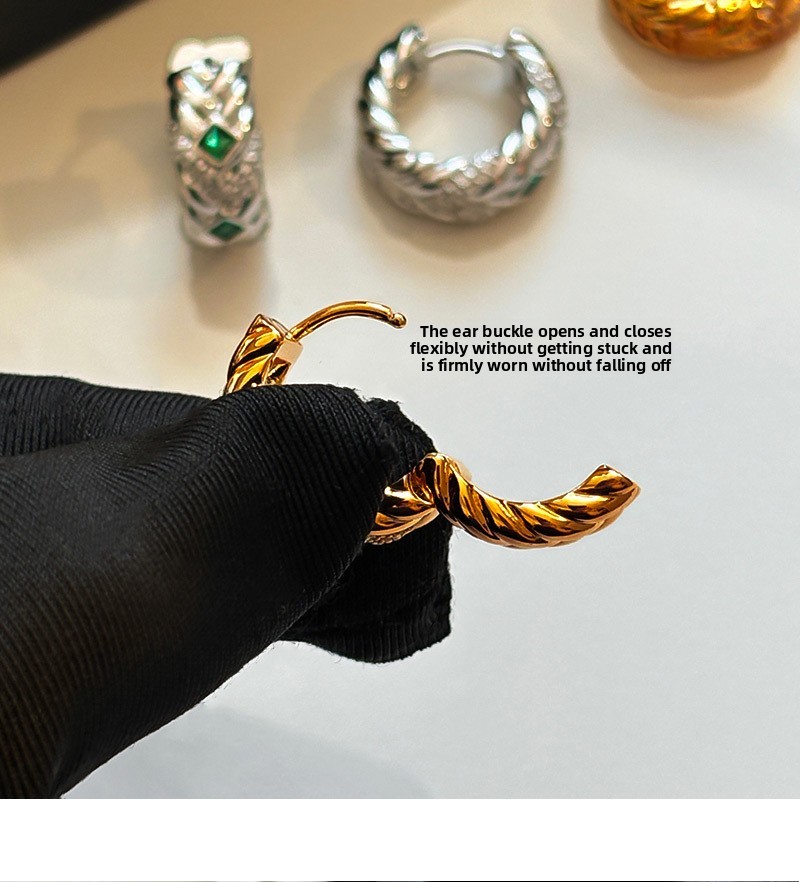 Elegant Green Zircon Diamond Metal Rhombus Pattern Women's Hoop Earrings French Vintage Style High Fashion Luxury Ear Jewelry