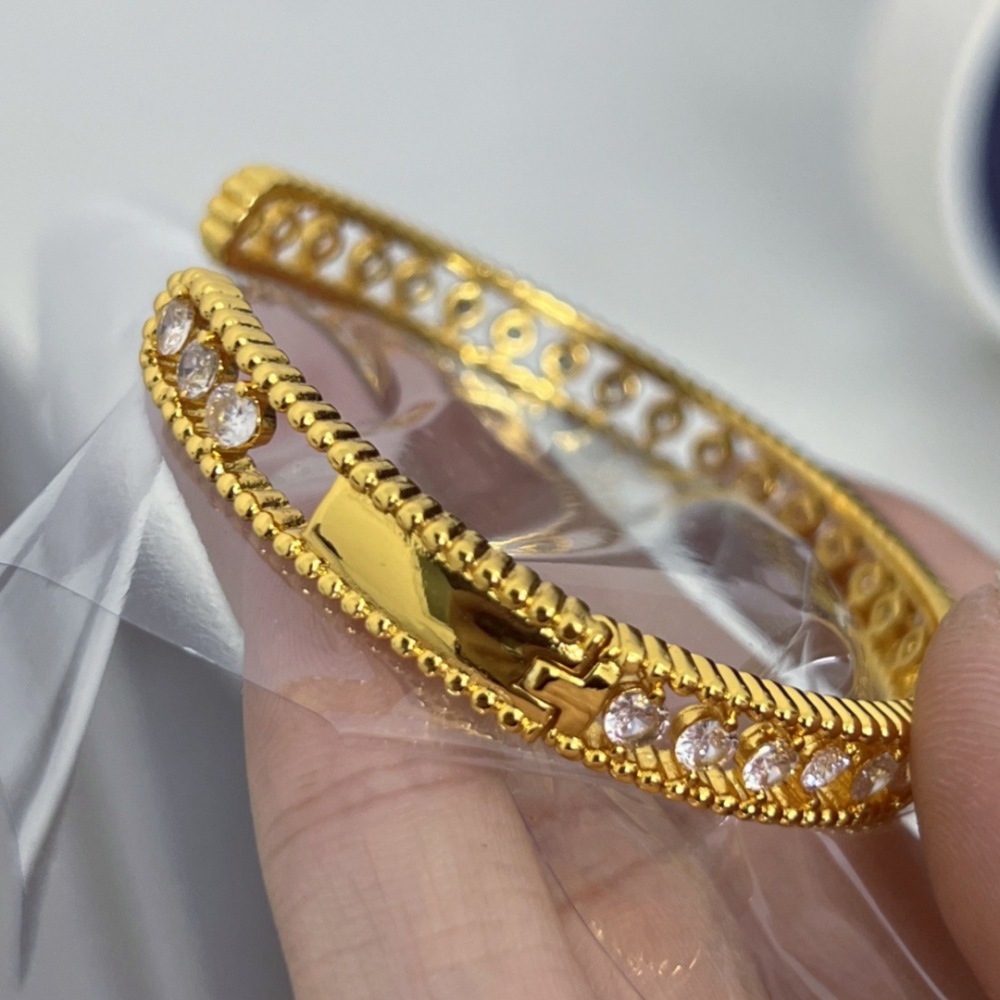 Vintage Full Diamond Dewdrop Bracelet New Chinese Style Gold Open High-end Versatile Copper Bracelet Modern Style Jewelry Accessories