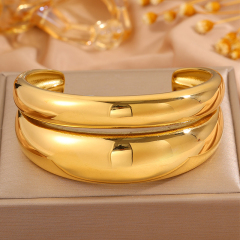 Gold Two Curved Surface One Bracelet