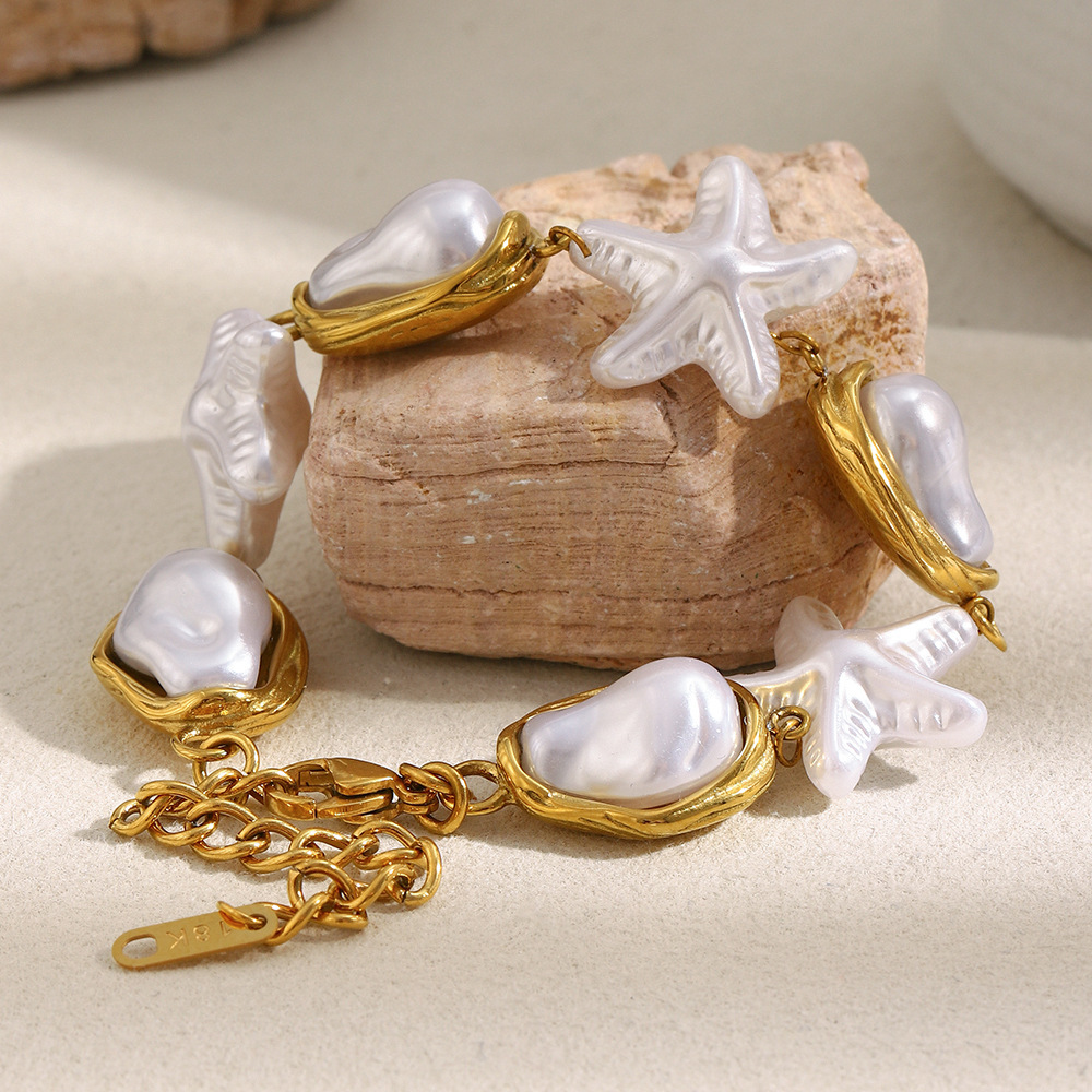 Elegant Stainless Steel 18K Gold Plated Pearl Starfish Bracelet Fashionable Geometric Pattern Women's Jewelry Accessory