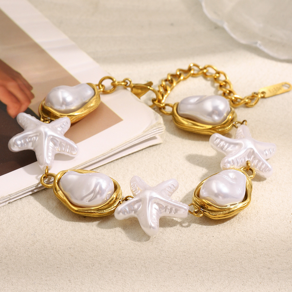 Elegant Stainless Steel 18K Gold Plated Pearl Starfish Bracelet Fashionable Geometric Pattern Women's Jewelry Accessory