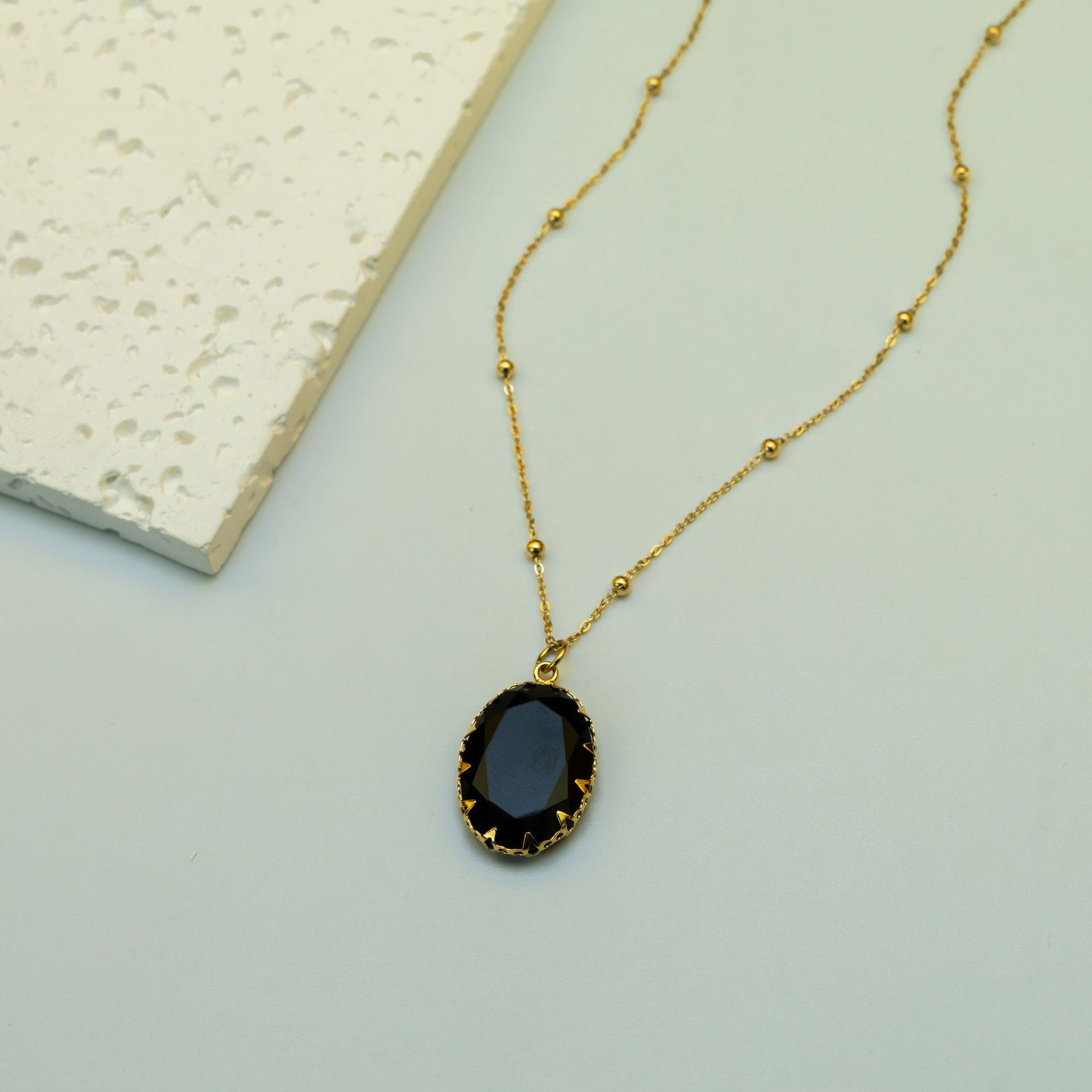 Luxury Handmade Natural Stone Gold Plated Stainless Steel 14K Necklace Ladies Casual Elegant Ins Style Jewelry Accessories