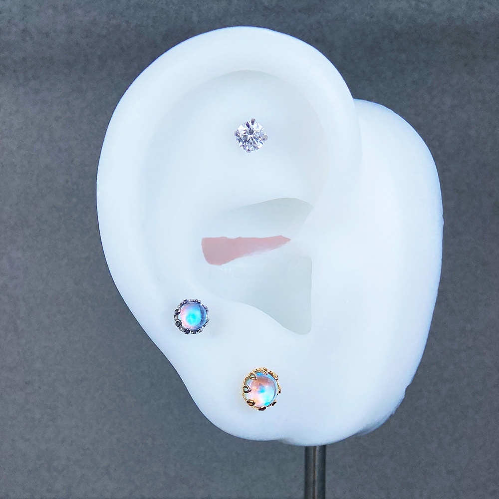 G23 Titanium Alloy Flat Bottom Moonstone Ear Studs Lip Tunnels Buried Nuts Body Piercing Jewelry Unisex Fashion Accessories