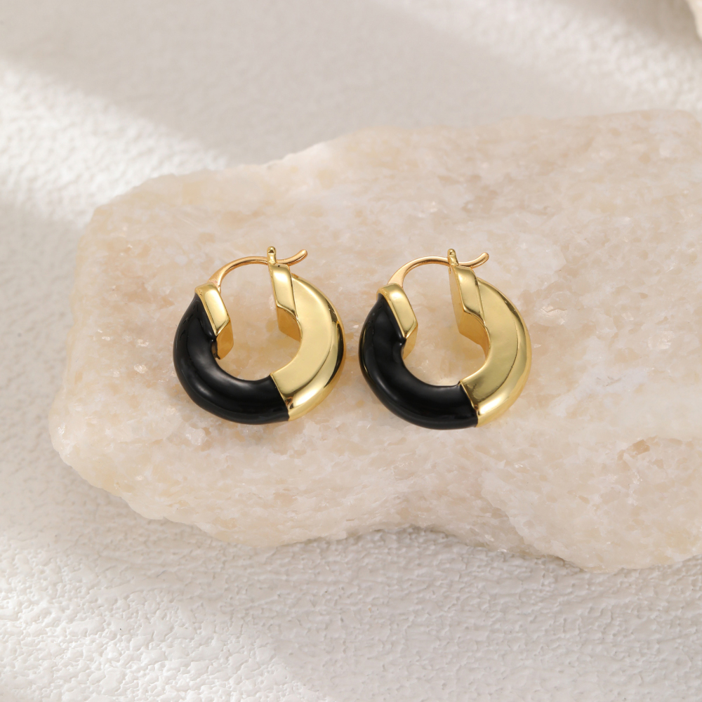 Black Agate Spliced Circle Copper Plated 18K Gold Earrings Unique Design Vintage Feel European American Style Jewelry Accessories