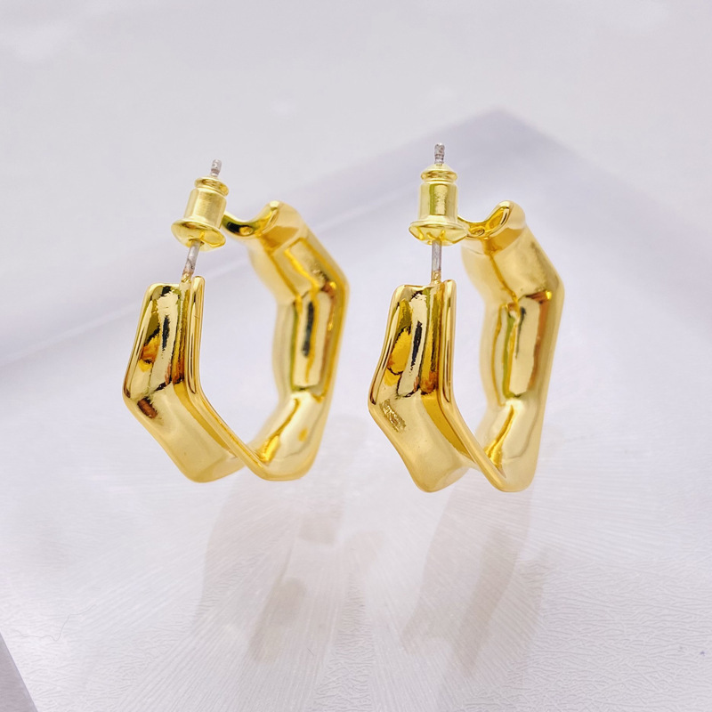 Folded Hoop Earrings Women's French  Cold Wind East Gate Earrings  Brass Plated 18K Earrings Wholesale