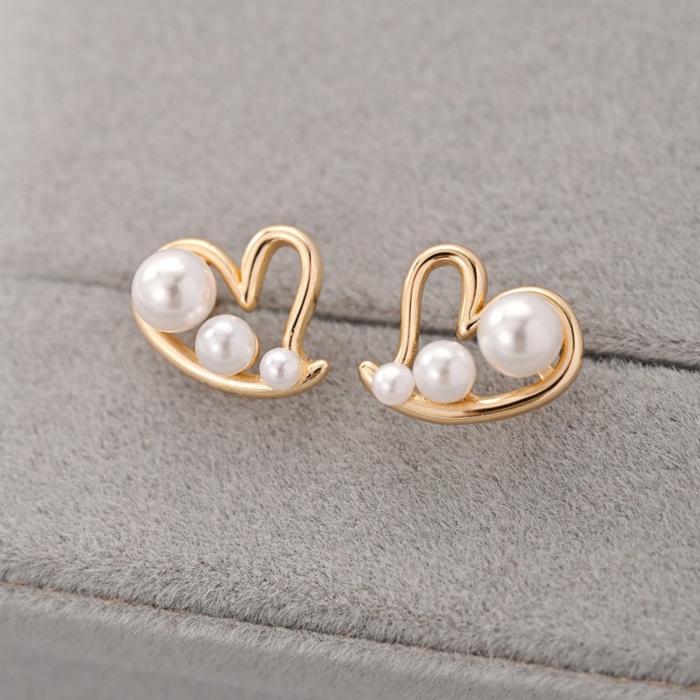 925 Sterling Silver Vintage Heart Pearl Stud Earrings Women's Trendy New Style High-End Unique Design Jewelry Accessories