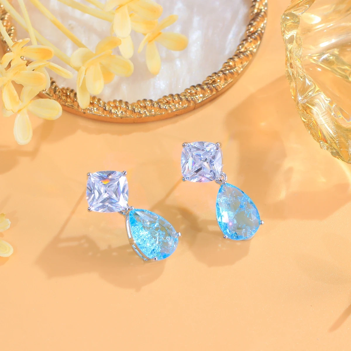 Beautiful Shiny White Light Blue CZ Zircon Big Water Drop Dangle Earrings For Women Boho Wedding Party Jewelry