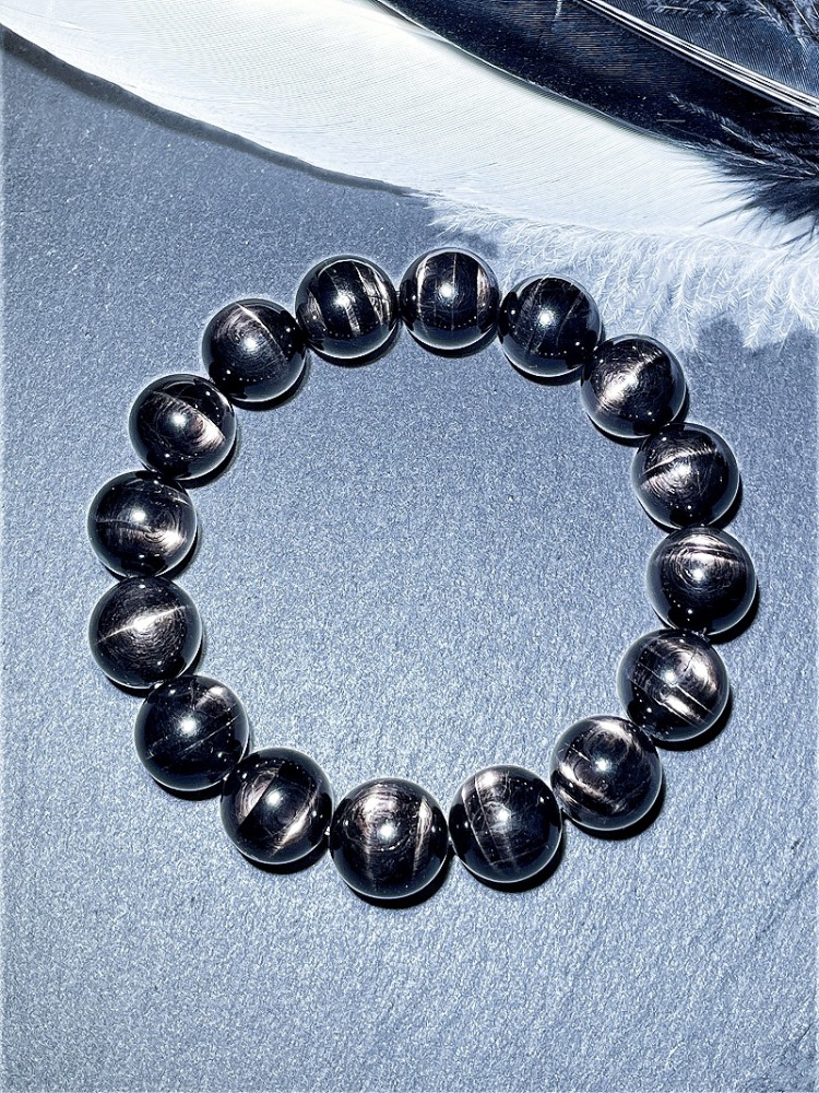 Natural Crystal Lucky Stone Bracelet Eye-Catching Egyptian Wealth Stone Sea Tang Crystal Color Gem Bracelet Unisex Geometric Pattern Polished Surface