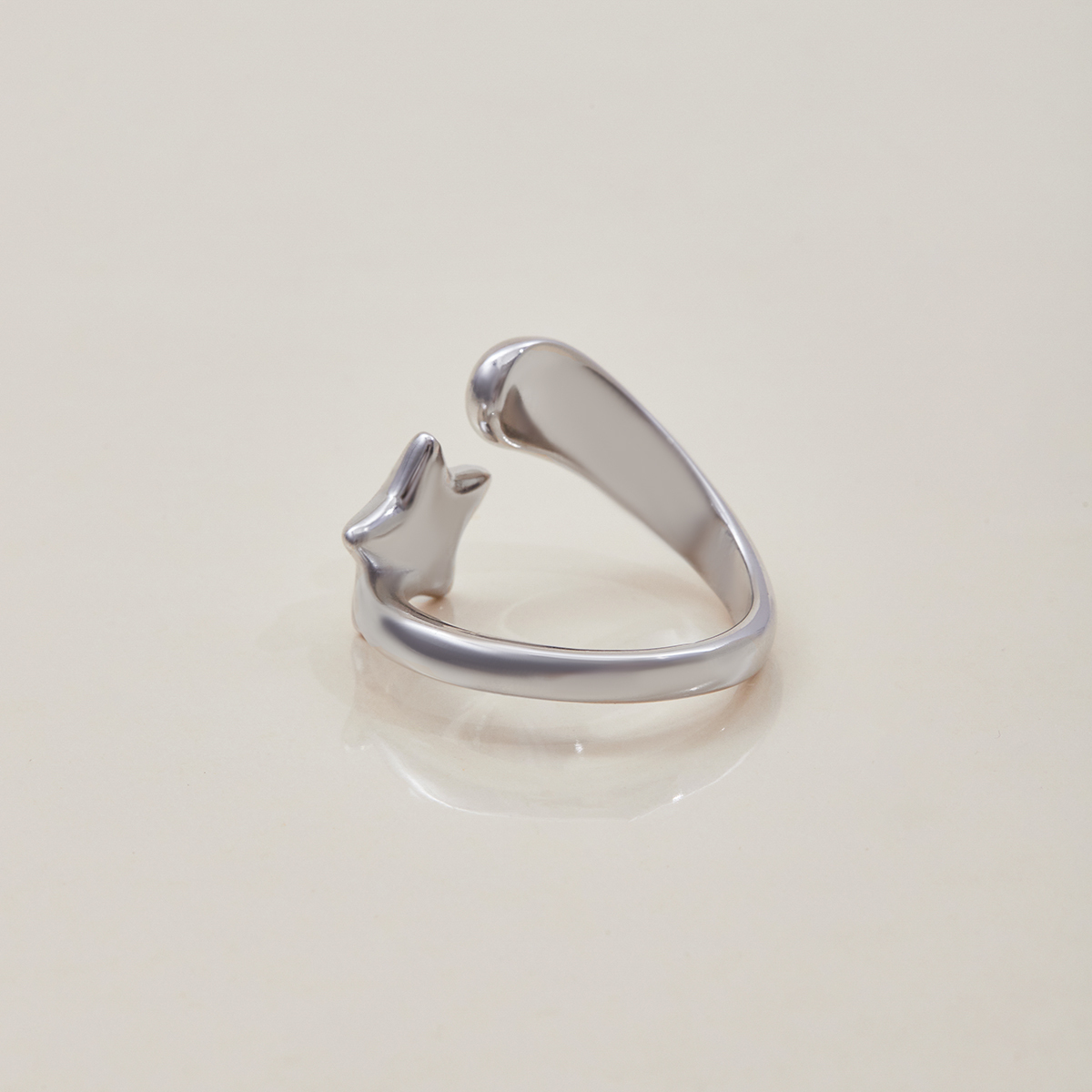 PVD Coated Real Gold Plated Star 304 Stainless Steel 316 Stainless Steel  Sweet Artistic Waterproof Non Tarnish Rings