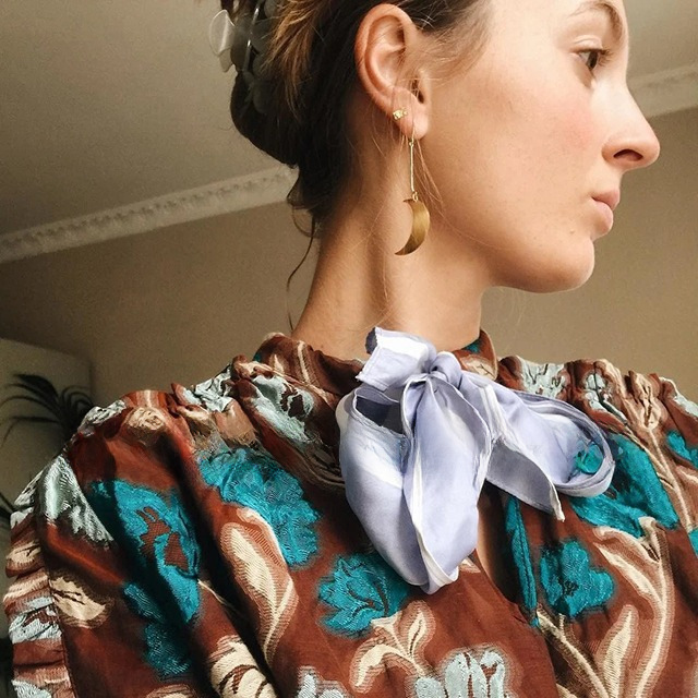 Niche Design Sense  Trendy Internet Celebrity Simple Elegant New Arrival Crescent Earrings Ear Hook Women's Cold Style Earrings