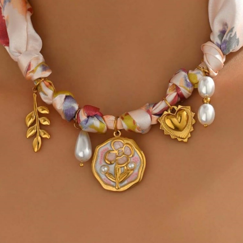 Bohemian Style Long Silk Scarf Necklace Luxury Heart Flower Pendant Artistic Personality Jewelry Gift For Women