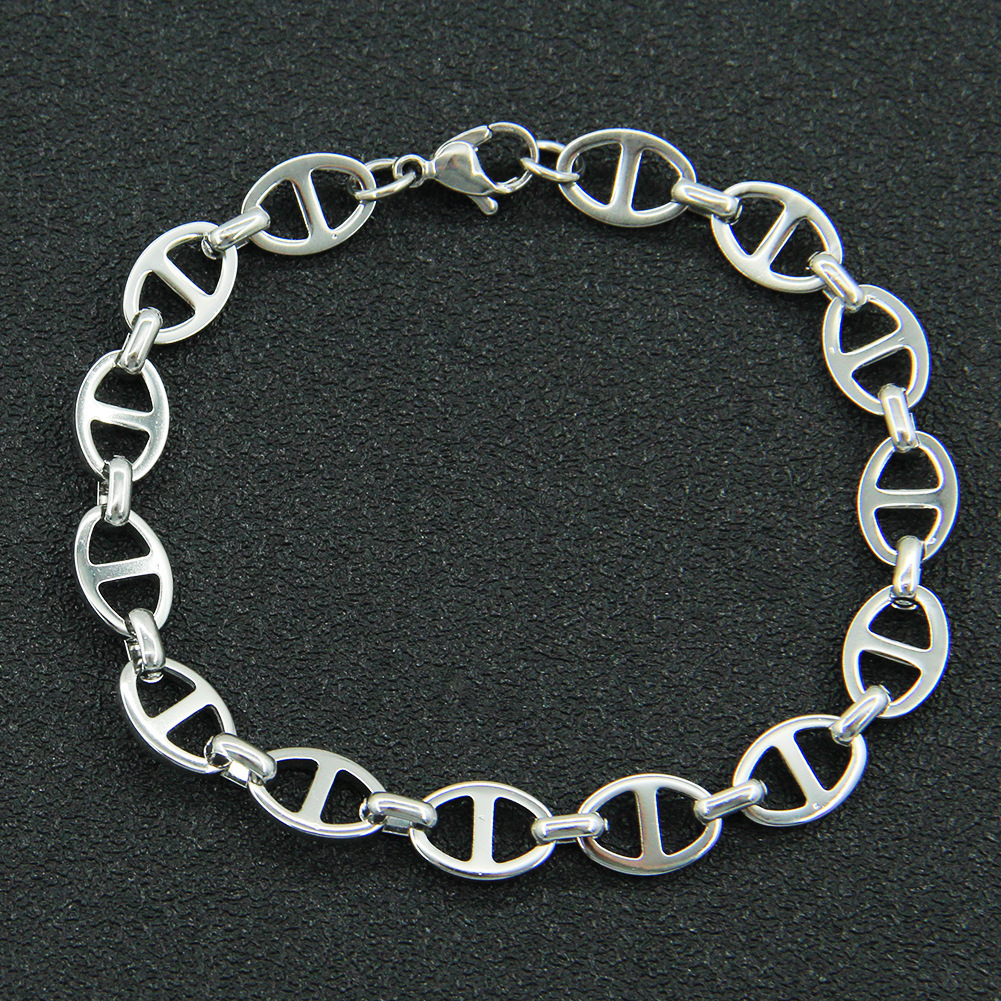 New Stainless Steel Necklace Fashionable Hollow Pig Nose Titanium Steel Bracelet Unisex Polished Craft Animal Zodiac Design