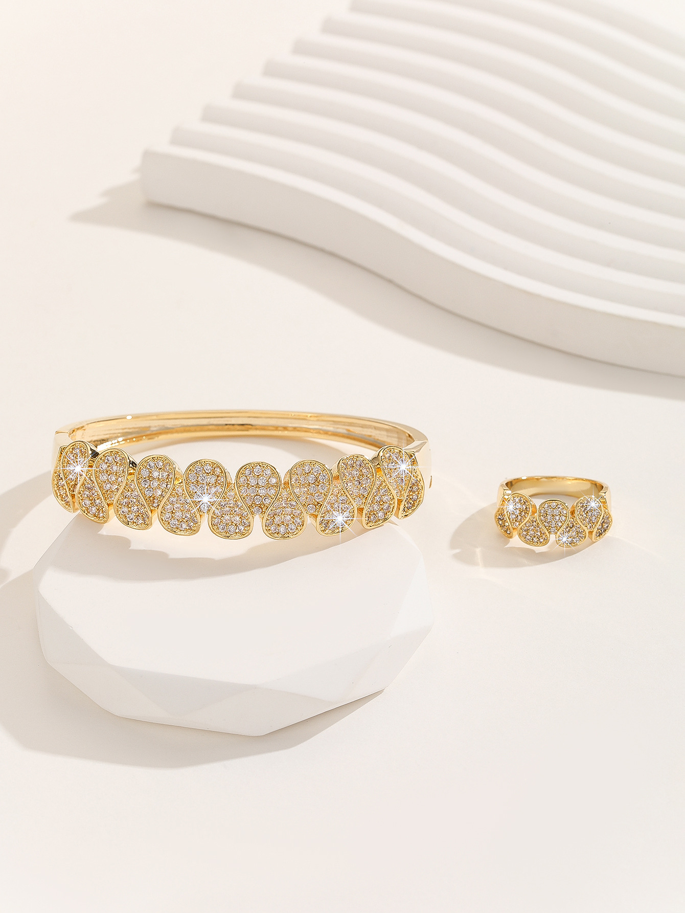 Exclusive New Dongdaemun Women's Middle Eastern Style Micro-Inlaid Hollow Pattern Series Bracelet And Ring Set