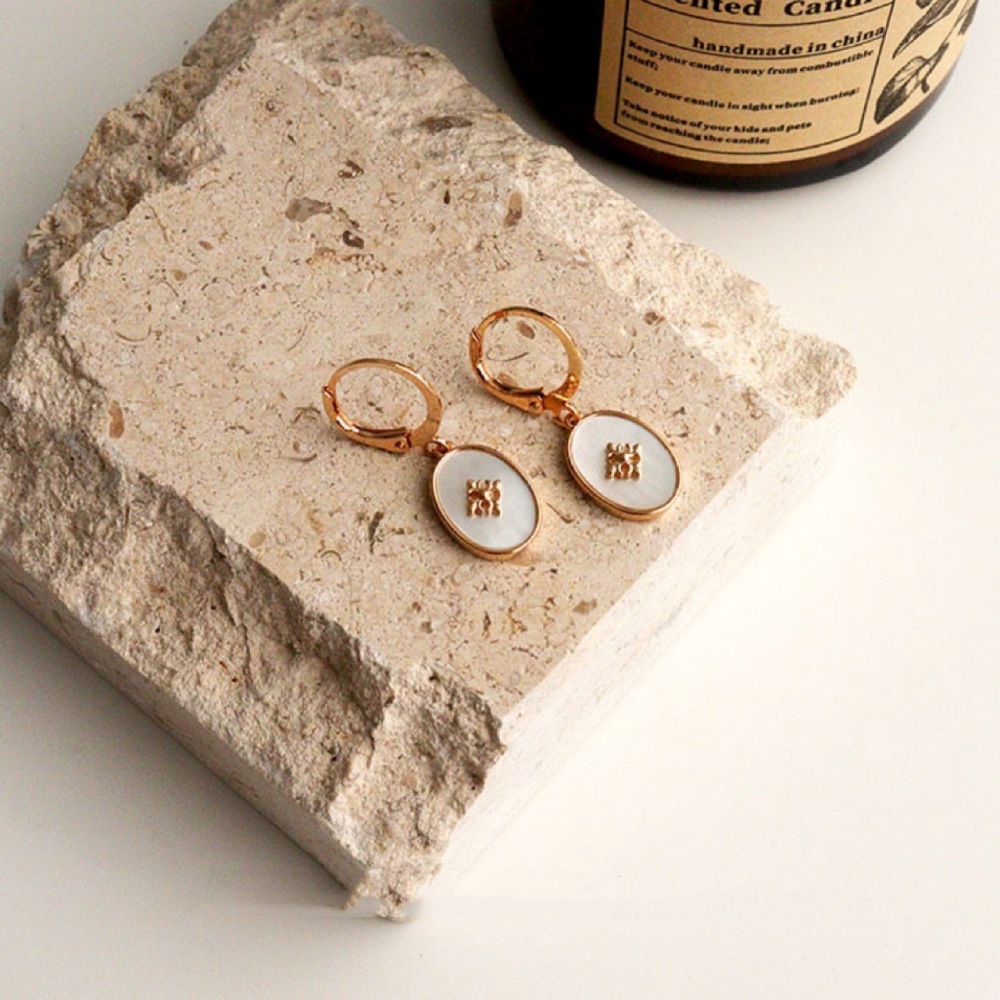 Handmade Shell Earrings For Women, Fashionable Geometric Pattern, Thick Gold-Plated, Printed Autumn/Winter Style Jewelry Earrings Accessories