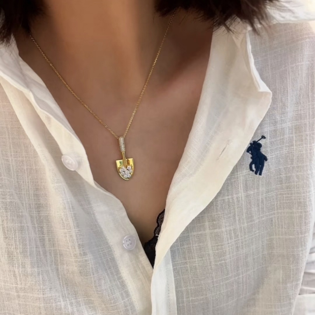 Vintage Gold Geometric Pattern Shovel Necklace For Women Daily Wear Inlaid With Diamonds Versatile Collarbone Chain High-end Fashion Jewelry
