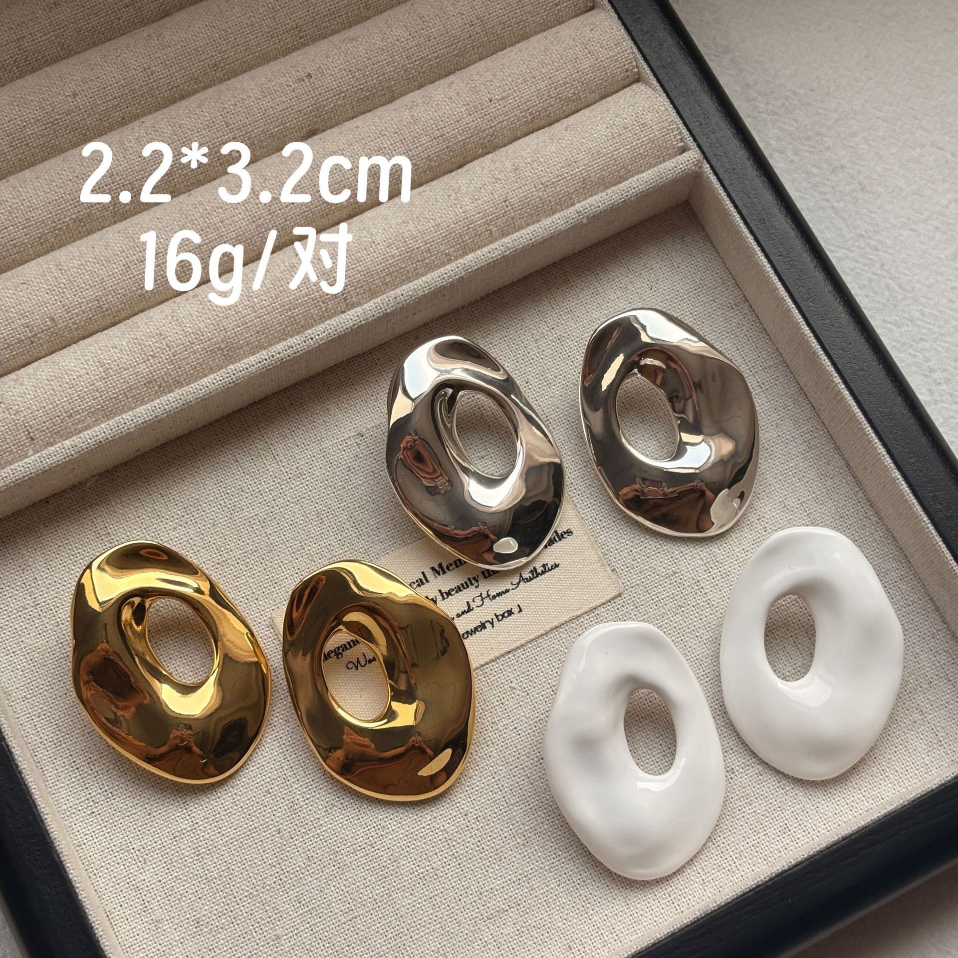 Elegant Simple Geometric White Earrings For Women Fashionable High-End Design Versatile Stylish Copper Jewelry Accessories