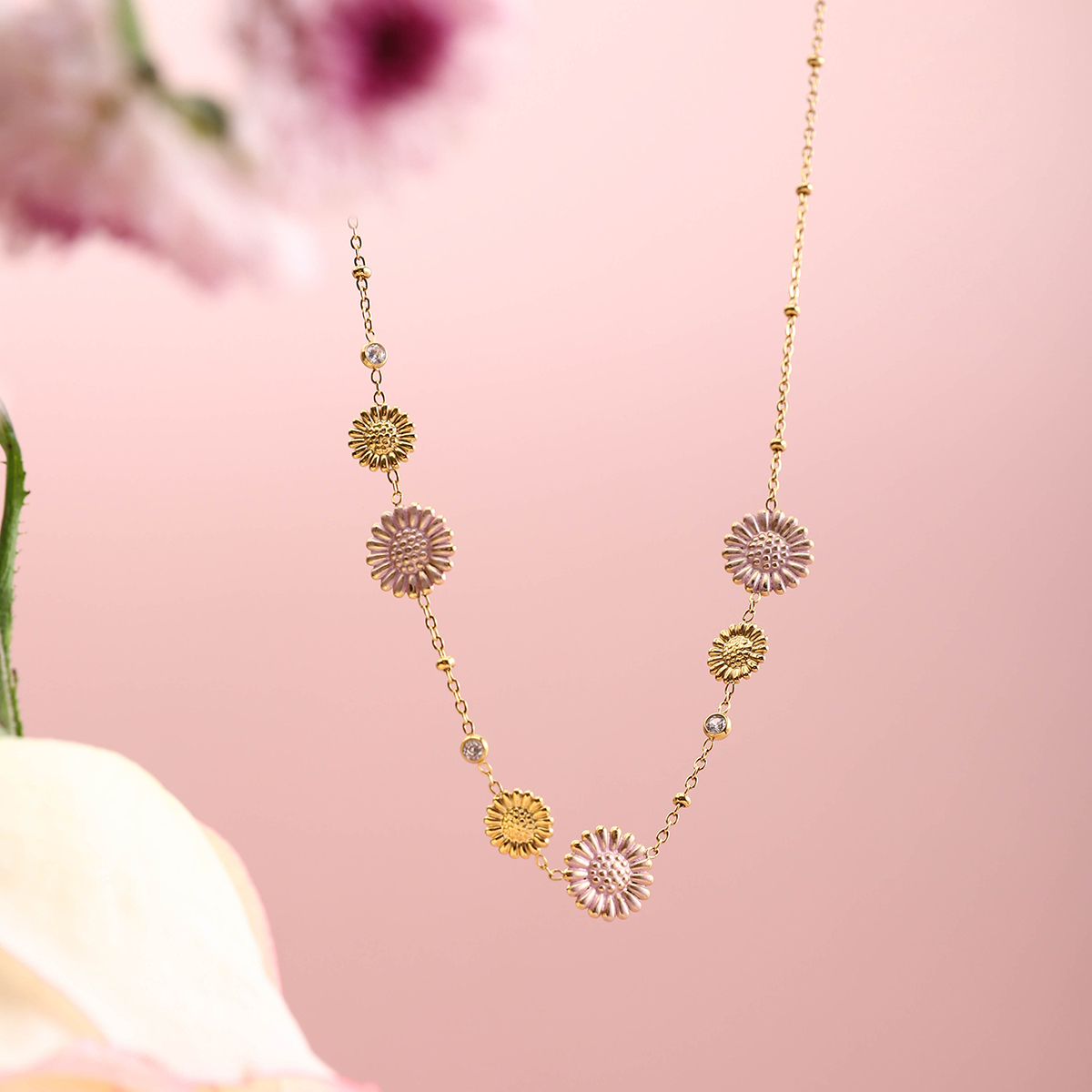 316 Stainless Steel  PVD Coated Chrysanthemum Casual Vacation Commute Cable Chain Necklace For Women's