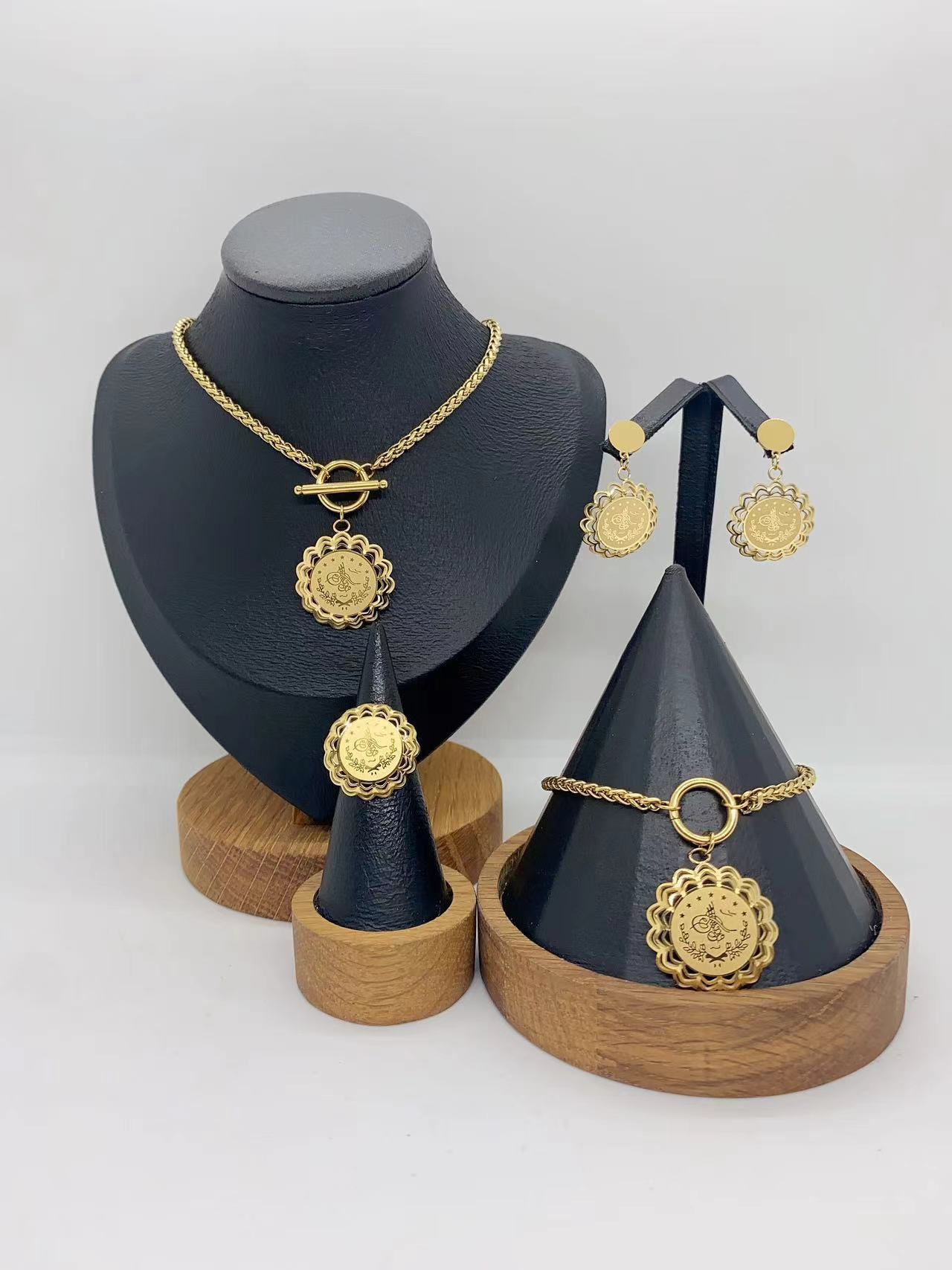 Fashion Trend Ins Style Exaggerated 304 Stainless Steel Simple Round Animal Sun Hollow Pattern Necklace Earrings Ring Bracelet Set